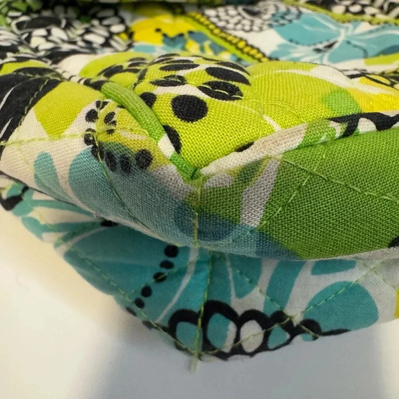 Vera Bradley small quilted backpack - Picture 10 of 10